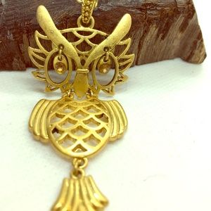 Signed Avon Owl Pendant Necklace Articulated